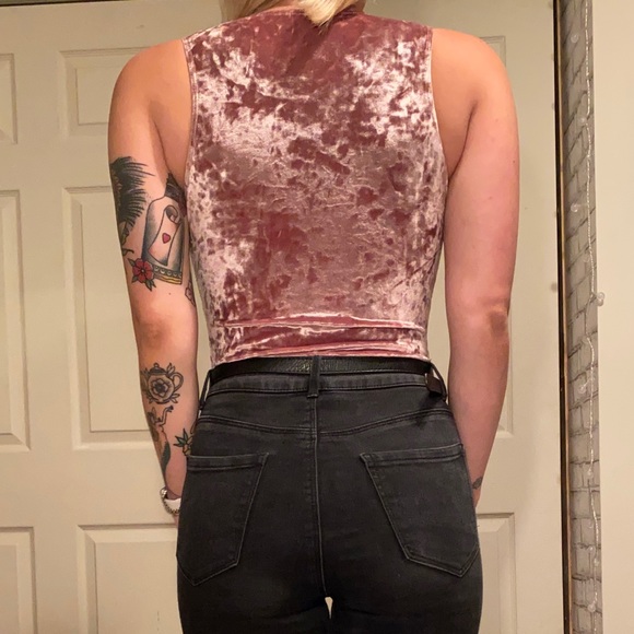 Lilac crushed velvet low cut bodysuit - Picture 2 of 2